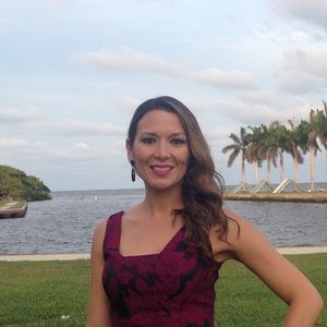 Meet your Posher, Dayhana